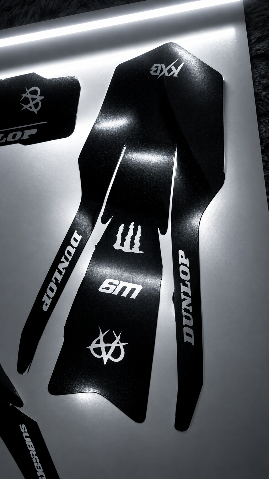 Rawr Mantis 72v Front Fender Decal