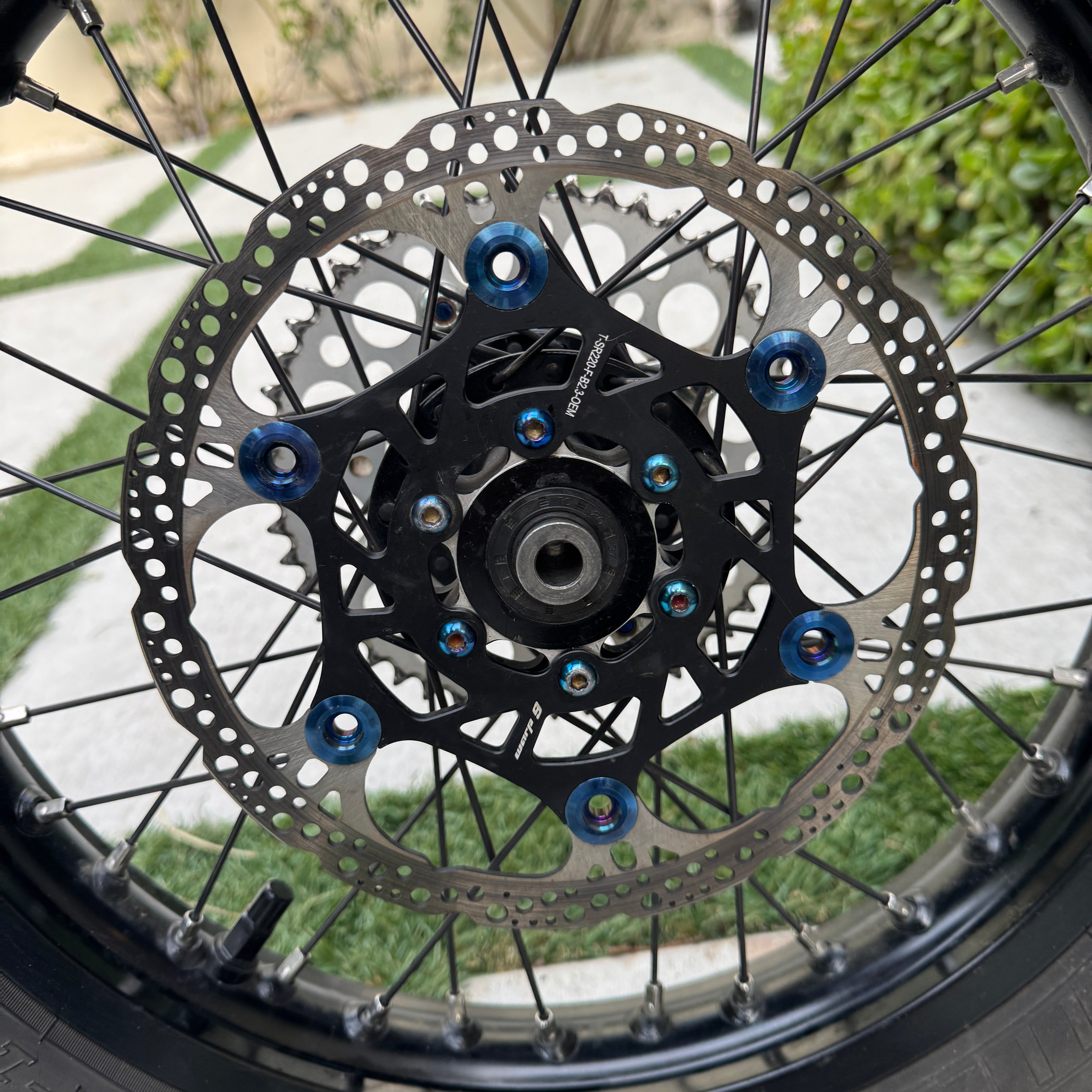 Titanium Rotor Bolts (All Emoto) – MANTIS CORE